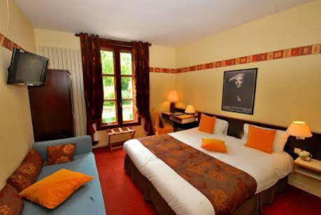 Hotel La Chaum'Yerres Chaumes-en-Brie Exterior foto