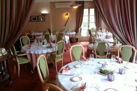 Hotel La Chaum'Yerres Chaumes-en-Brie Exterior foto
